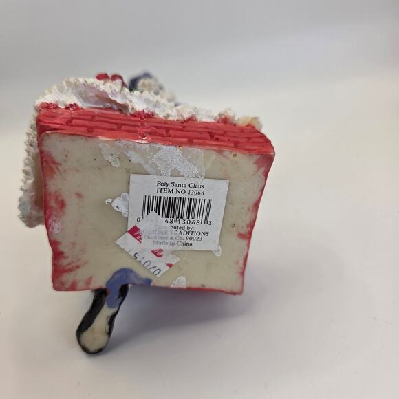 Lot of 4 Santa Claus Figurines – Resin Christmas Holiday Décor - Picture 11 of 16